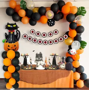 Kit lengkungan karangan bunga balon lateks oranye hitam dengan spanduk Halloween bahagia untuk dekorasi latar belakang pesta ulang tahun Halloween menakutkan