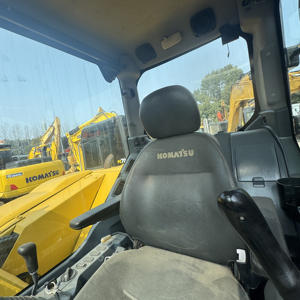 Excavatrice Komatsu PC78US d'occasion, très demandée, conforme EPA CE, poids opérationnel 7,4 tonnes, capacité de la benne 0,4 m³, fabriquée au Japon, modèle chenillé. - Product Image 4