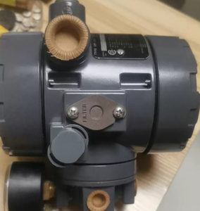 Transducteur Électro-Pneumatique I2P-100 à Bon Prix, 11-30V, Construction en Aluminium et Acier Inoxydable, Conception Légère - Product Image 1