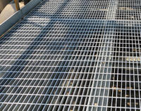Marchepied d'escalier en grille d'acier soudée, grille d'acier galvanisé à chaud, grille d'acier GI