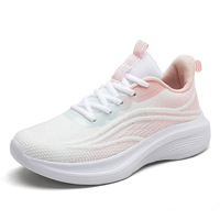 Sepatu lari olahraga wanita ukuran besar D1N, bagian atas berbahan mesh breathable, model baru, sol empuk, sol tebal, sepatu lari elastis
