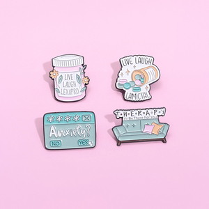 Pillola di amore felice Spilla di smalto articoli medici collezione di siringa distintivo risvolto medico ospedale infermiere regalo all'ingrosso per studente - Product Image 4