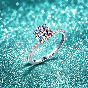 Anillo de Compromiso para Mujer, Venta al por Mayor de Fábrica, Plata de Ley S925, Color D, VVS1, Corte Brillante Redondo Clásico, 4 Puntas, 2CT, Moissanita - Product Image 2
