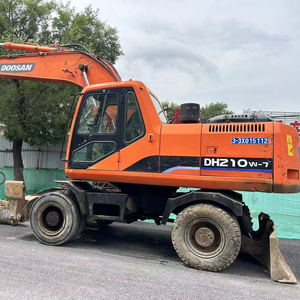 Excavatrice multifonctionnelle sur chenilles originale de la Corée DOOSAN DH210W-7 Hyundai à haut rendement en bon état d'occasion en vente - Product Image 1