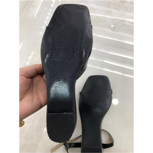 Sandalias de tacón bajo de lujo para mujer, con punta abierta, cómodas, con estampado de cocodrilo, talla grande, de fábrica. - Product Image 4