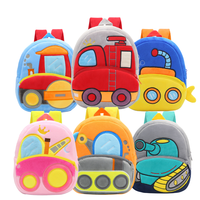 Sac à dos en peluche brodé pour filles, motif voiture, design mignon et amusant, idéal pour les fêtes de jeunes