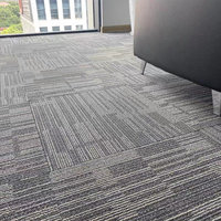 Tapis commercial moderne en acrylique tissé, épais, insonorisant et ignifuge, pour sol en ciment, lavable
