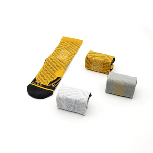 Chaussettes de sport de performance personnalisées Chaussettes de <span class=keywords><strong>compression</strong></span> Crew Marathon Chaussettes de course sur sentier Logo personnalisé - Product Image 2