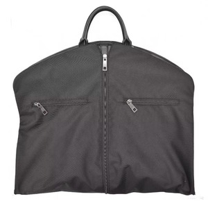 Échantillon gratuit – Housse de transport pour costume homme en polyester respirant, écologique, noire, personnalisable, pour voyage et mariage – Vente en gros - Product Image 2