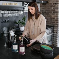 Étiquette brillante résistante à l'eau personnalisée pour bouteille de détergent autocollant d'impression d'étiquette de bouteille de produit de nettoyage de savon liquide