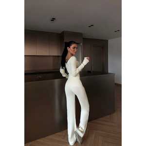 Ensemble tricoté en laine crème pour l'été, col asymétrique, motif imprimé, broderie décorative - Product Image 1