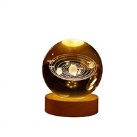 Boule de Verre en Cristal 6cm 8cm Système Solaire Planètes Gravure Laser 3D Galaxie Lumières LED Nuit Tendance Maison Mode Objets de Collection