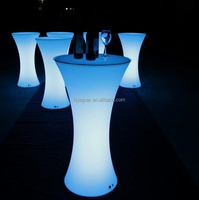 Ensemble de table de bar moderne en plastique de qualité commerciale avec éclairage LED, table haute à changement de couleur avec tabourets de bar pour événements et repas