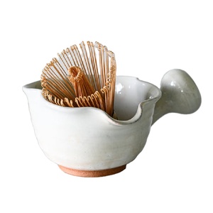 Ensemble de bols à matcha en grès minimaliste ondulé blanc Chawan en céramique écologique avec bec pour <span class=keywords><strong>accessoire</strong></span> de thé vert - Product Image 1