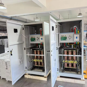 Regulador de Voltaje Trifásico de la Serie SBW de 300 kVA, AVR SVC de Alta Eficiencia (98%), Bobina de Cobre Puro, Entrada 300V-460V, Salida 380V/400V - Product Image 1