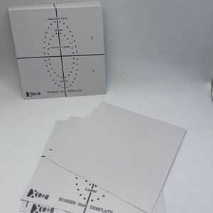 Gabarit de plaque perforée en caoutchouc pour guide de positionnement des dents de lait permanentes supérieures et inférieures, pour l'enseignement dentaire - Product Image 2