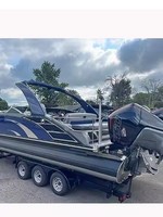 Bateau de plaisance gonflable pratique et pratique en aluminium et fibre de verre de 27 pieds pour la navigation et les loisirs sur le lac