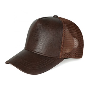 Gorras al por mayor: Gorras trucker de 5 paneles de cuero y malla, gorras deportivas personalizadas de moda para hombre, para ciclismo al aire libre, viajes a la playa y uso recreativo. - Product Image 1