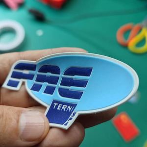 Logo 3D en silicone recyclable pour transfert thermique, transferts thermiques en vinyle et caoutchouc 3D, étiquette en silicone à repasser pour vêtements - Product Image 3