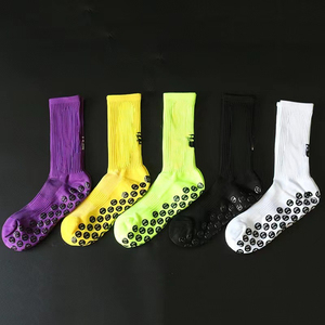 Calcetines de Fútbol con Diseño de Cara Sonriente, Calcetines Deportivos de Entrenamiento Profesional hasta la Pantorrilla, Calcetines Antideslizantes para Yoga y <span class=keywords><strong>Trampolín</strong></span>, Venta al Por Mayor Personalizada OEM - Product Image 1