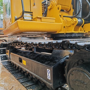 Excavadora CAT 307E usada original de 7 toneladas, Caterpillar 307E de segunda mano, mini excavadora de cadenas pequeña para trabajos urbanos. - Product Image 3