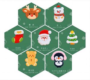 Patch brodé autocollant pour emballage cadeau, motif Père Noël, Bonhomme de neige, Élan, pour la décoration de vêtements et de chapeaux - Product Image 3