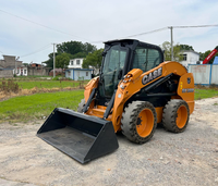 Chargeuse compacte CASE SV300 d'occasion à levage vertical pour travaux de construction lourds, terrassement et travaux sur chantier
