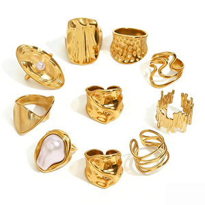 Bagues Chunky de Luxe en Acier Inoxydable Plaqué Or 18K avec Grande Perle Baroque Texturée Irrégulière - Product Image 2