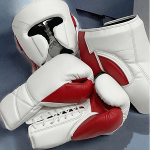 Protège-tête de boxe blanc et rouge et gants de sparring en cuir – Équipement d'entraînement d'arts martiaux et matériel de combat - Product Image 1