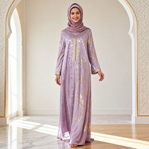 ชุดอาบายะห์ดีไซน์หรูหรา ปั๊มลายทอง ระบายสีสวยงาม สำหรับสตรีชาวมุสลิม รับผลิตแบบ OEM ODM - Product Image 3