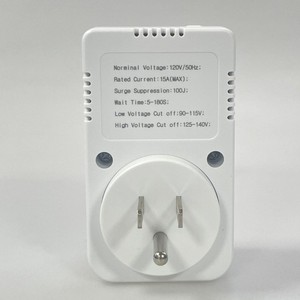 เครื่องป้องกันไฟกระชาก 120V แบบอเมริกัน สำหรับทีวี ตู้เย็น พร้อมไฟแสดงสถานะแรงดันเกินและแรงดันต่ำ - Product Image 2