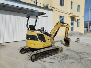 Excavadora usada 95% nueva, modelo 2013, 2 toneladas, excavadora CAT usada fabricada en Japón, excavadora compacta de giro cero, excavadora versátil usada. - Product Image 3