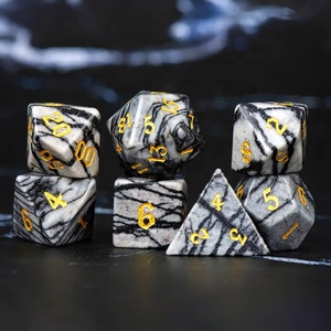 ลูกเต๋าหินตาข่ายสีดำสำหรับเกมกระดาน RPG ของขวัญปีใหม่ตามสั่ง - Product Image 6