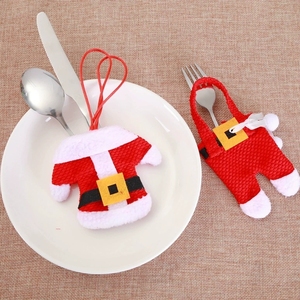 Venta al por Mayor de Porta Cubiertos Navideños con Diseño de Traje de Santa Claus, Bolsa para Cubiertos, Decoraciones para Mesa - Product Image 3
