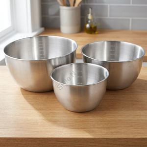 Ensemble de 3 bols à mélanger en métal poli de qualité supérieure Outil de cuisine durable et élégant - Product Image 1