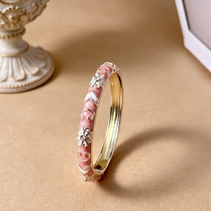 Wholesale Women's Christian Vintage Ethnic Alloy Bangles Colorful Oil Drip Colorfast Electroplating Diamond Flower Relief - Product Image 6