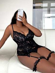 Женские прозрачные кружевные трусики-стринги с открытой промежностью - Product Image 3