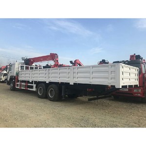 Camion grue SINOTRUK HOWO 6x4 de 14 tonnes avec grue à flèche hydraulique de 12 tonnes - Prix - Product Image 3