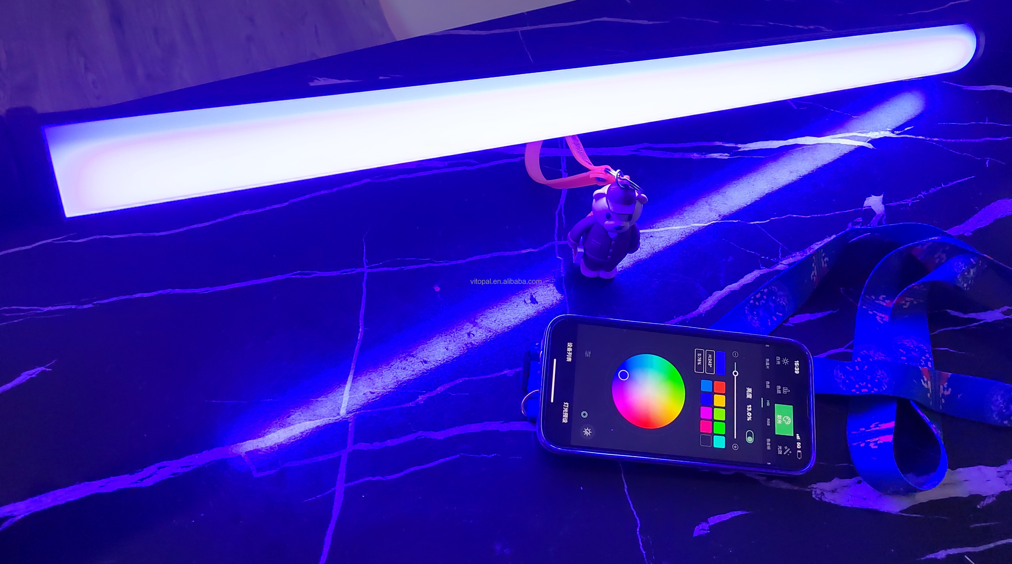 Aputure Amaran T4c RGB Handheld Led Tube Light Full Colors