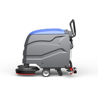 Autolaveuse compacte manuelle avec raclette de 60 mm, réservoirs de 50 L et roues anti-collision non-marquantes pour parking souterrain