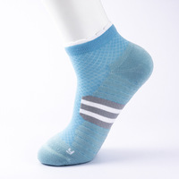 Chaussettes montantes personnalisées OEM en nylon/coton tricoté 3D pour femme – Mode, sport, respirantes, écologiques, avec logo tissé – Collection Automne