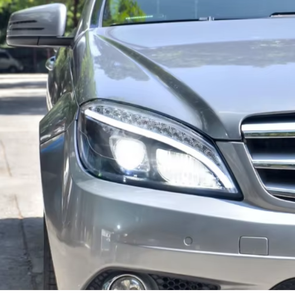 07-11 <span class=keywords><strong>Mercedes</strong></span> <span class=keywords><strong>c180</strong></span> c200 c230 <span class=keywords><strong>w204</strong></span> modifica faro nuova luce di marcia diurna segnale di direzione LED montaggio 204 205 di rimontaggio - Product Image 1