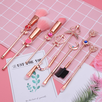 Juego de brochas de maquillaje de dibujos animados de oro rosa de 8 piezas DailyQueen Cardcaptor Sakura y Sailor Moon, brochas para base, diseño bonito y elegante