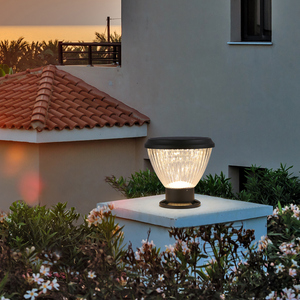 <span class=keywords><strong>Fari</strong></span> a Colonna LED Solari IP65 con Angolo di Illuminazione a 360°, Batteria al Litio Ferro Fosfato, Controllo Wireless, Illuminazione da Giardino in Alluminio - Product Image 1