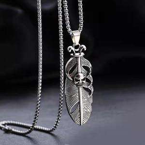 2312 Japón Takahashi Goro personalidad tendencia collar fluorescente estudiante universitario hermanos guapo colgante luminoso - Product Image 4