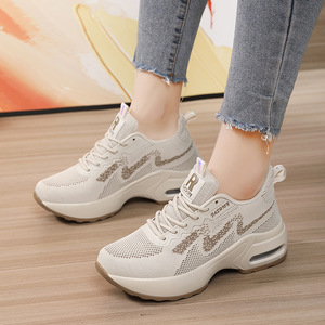 Zapatillas Deportivas de Malla con Tacón Oculto para Mujer, Transpirables, Ligeras, con Amortiguación, Blancas, con Suela Gruesa, para Baile Ghost-Step - Product Image 4