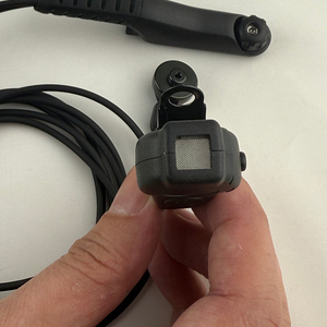Auricular PMLN8341 para Walkie Talkie R7/R7A/Ion, Audio Potente y Nítido, IMPRES 1-Wire, Auricular Individual con Gancho Extraíble en Línea - Product Image 3