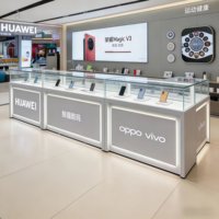 Vitrine de magasin de téléphonie mobile de luxe sur mesure, mobilier haut de gamme, design d'agencement pour magasin de détail de téléphonie, supermarché de beauté, bois