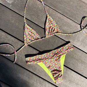 ชุดบิกินี่ชายหาดสำหรับผู้หญิง ดีไซน์เรียบ/ลายจุด/ลายพิมพ์  โลโก้ด้านหน้า รับผลิตแบบ OEM พร้อมบริการติดฉลากส่วนตัว - Product Image 5