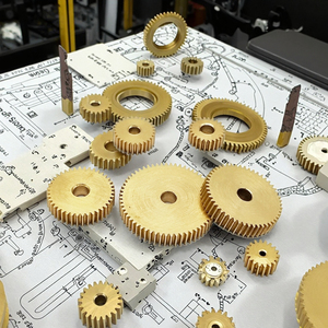 Engranaje recto de latón pequeño OEM, tallado de precisión, gran oferta, capacidades de Material de electroerosión por hilo, servicios de mecanizado <span class=keywords><strong>CNC</strong></span>, mecanizado con chorro de arena - Product Image 3